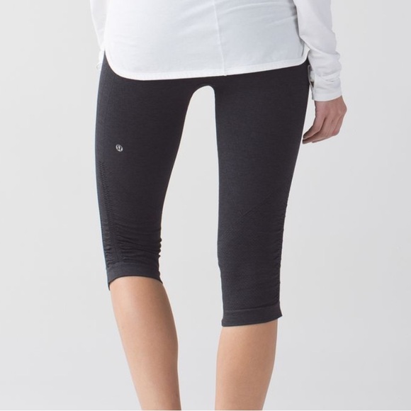 lululemon athletica Pants - Lululemon In The Flow Crop